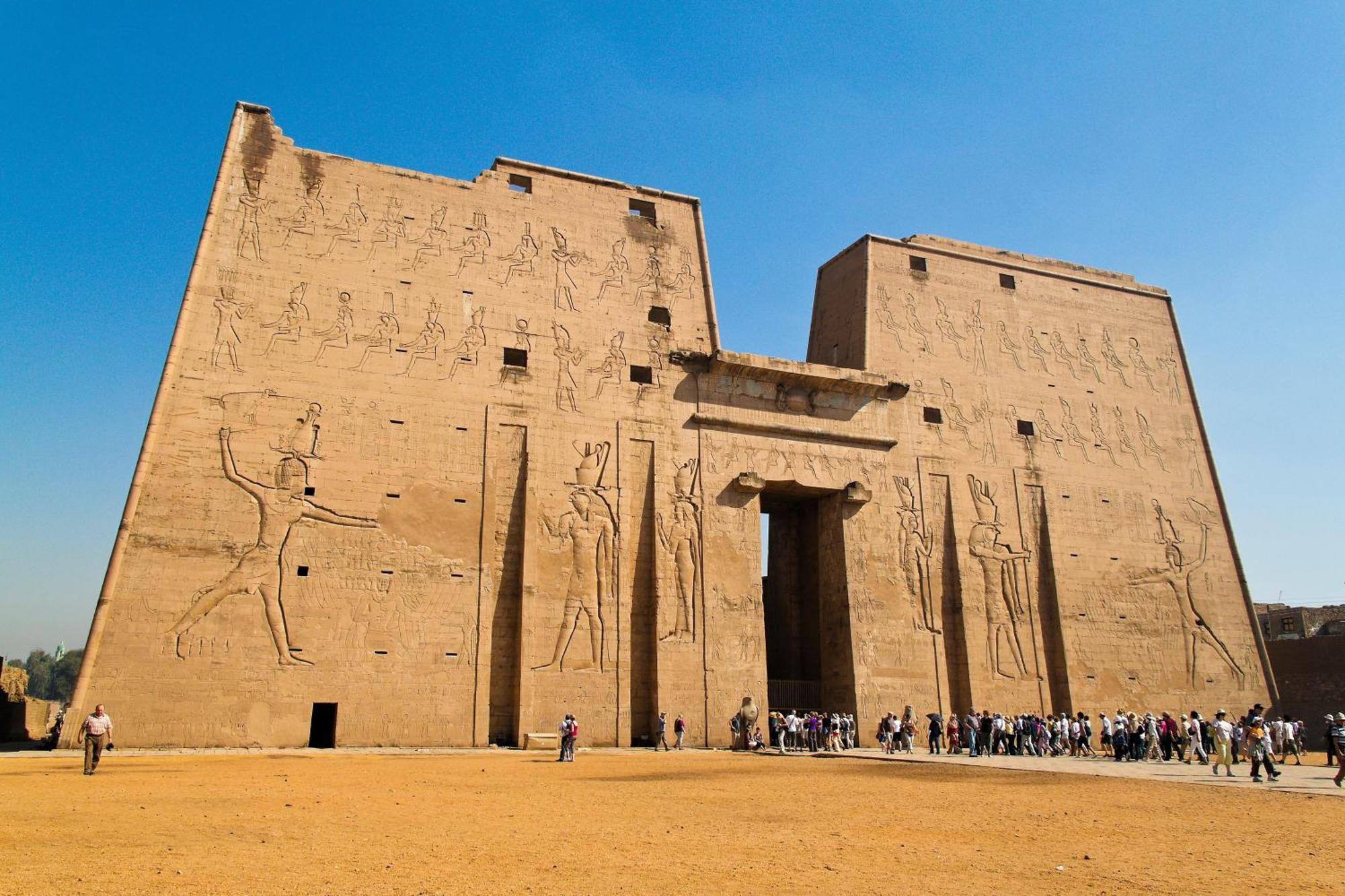 Moevenpick Royal Lily Nile Cruise, Every Monday Four Nights From Luxor, Every Friday Three Nights From Aswan - Including Excursions & Sightseeing Экстерьер фото