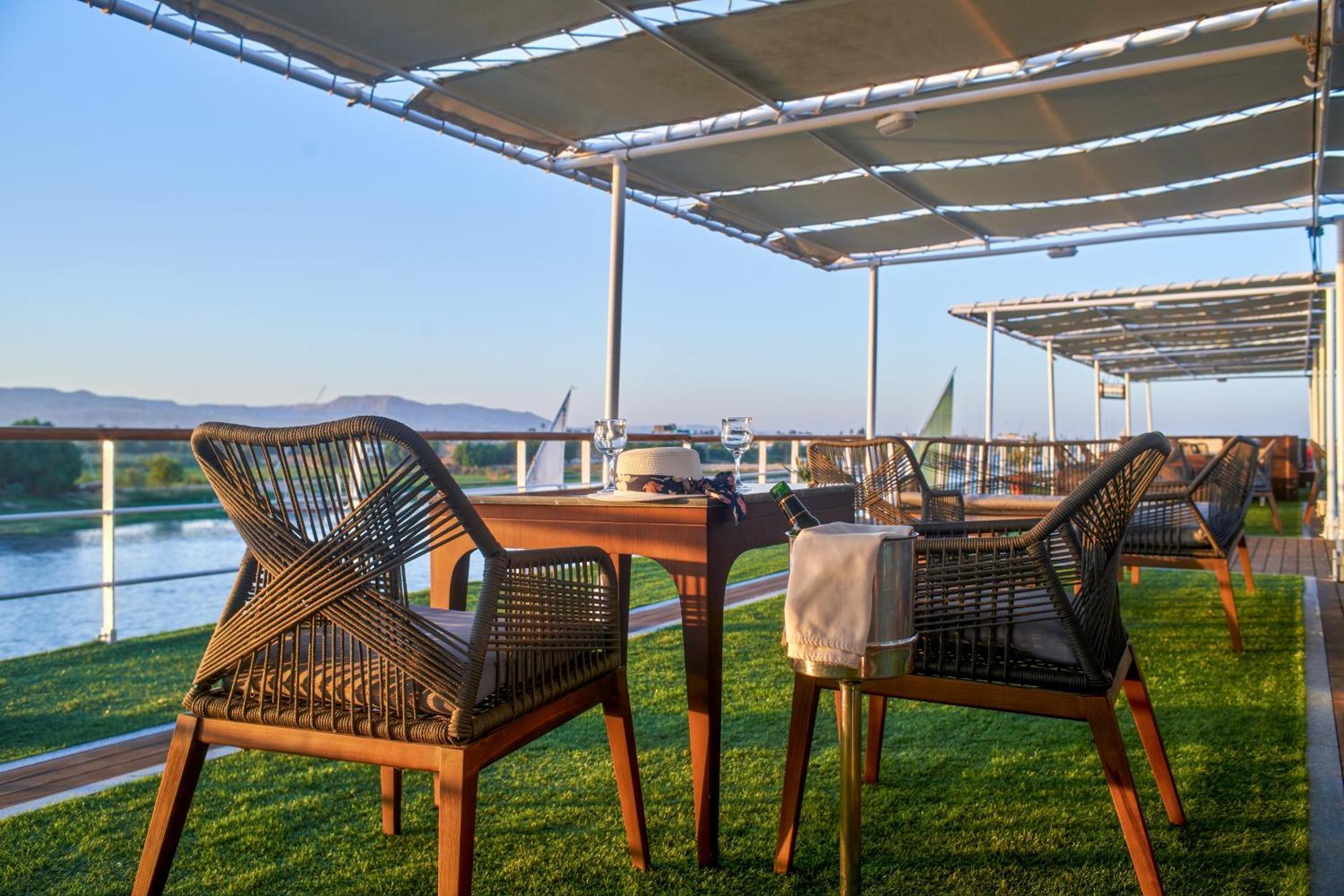 Moevenpick Royal Lily Nile Cruise, Every Monday Four Nights From Luxor, Every Friday Three Nights From Aswan - Including Excursions & Sightseeing Экстерьер фото